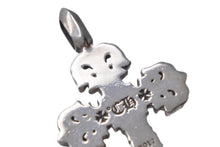 画像をギャラリービューアに読み込む, 新品未使用 CHROME HEARTS クロムハーツ タイニー フィリグリークロス ペンダント SV925 シルバー 中古 4c068001