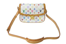 Load image into Gallery viewer, 美品 LOUISVUITTON ルイヴィトン ソローニュ ショルダーバッグ 村上隆 モノグラムマルチカラー M92661 ホワイト ゴールド 中古 4c068046