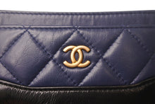 画像をギャラリービューアに読み込む, CHANEL シャネル ガブリエル カードケース ラムスキン カーフスキン キルティング ネイビー ブラック ゴールド金具 25番台 美品 中古 4c068268