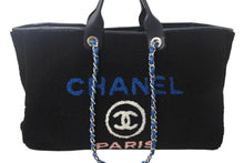 画像をギャラリービューアに読み込む, 極美品 CHANEL シャネル ドーヴィルGM 2WAY チェーントートバッグ 26番台 ボア カーフレザー ブラック ブルー ピンク 中古 4c068331