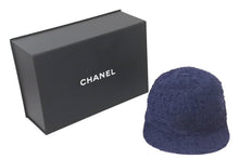 画像をギャラリービューアに読み込む, 極美品 CHANEL シャネル 22AW ツイード キャップ ネイビー ココマーク 帽子 ロゴ 小物 サイズL 中古 4c068372