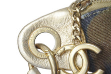 画像をギャラリービューアに読み込む, CHANEL シャネル グラフィティ エジプト チェーン ベルトバッグ ボディバッグ 28番台 キャンバス レザー ゴールド マルチカラー 美品 中古 4c068374