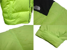 Load image into Gallery viewer, 極美品 THE NORTH FACE ザノースフェイス ヌプシ ダウンジャケット イエローグリーン 海外限定 721221 中古 4c068391