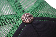 画像をギャラリービューアに読み込む, CHROME HEARTS クロムハーツ トラッカー メッシュ キャップ 新型 ブラック グリーン コットン ロゴ 帽子 サイズOS シルバー金具 美品 中古 4c068415