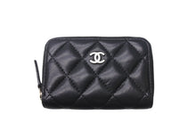 画像をギャラリービューアに読み込む, CHANEL シャネル コインケース マトラッセ クラシック ジップ コインパース ココマーク ラムスキン シルバー ブラック 美品 中古 4c068427