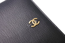 画像をギャラリービューアに読み込む, 極美品 CHANEL シャネル カードケース ココマーク ソフトカーフ 手帳カバー ゴールド金具 ブラック 6番台 中古 4c068428