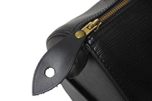 画像をギャラリービューアに読み込む, LOUIS VUITTON ルイヴィトン スピーディ30 ハンドバッグ M59022 エピレザー ブラック ゴールド金具 美品 中古 4c068463