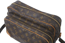 Load image into Gallery viewer, LouisVuitton ルイヴィトン モノグラム ナイル ショルダーバッグ M45244 ブラウン PVC ヌメ革 ゴールド金具 美品 中古 4c068468