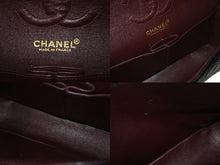 Load image into Gallery viewer, CHANEL シャネル マトラッセ Wフラップ ショルダーバッグ ココマーク 7番台 ラムスキン ブラック ゴールド金具 美品 中古 4c068476