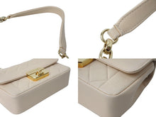 画像をギャラリービューアに読み込む, CHANEL シャネル マトラッセ ミニチェーンショルダーバッグ ココマーク 18番台 ラムスキン ピンク ゴールド金具 美品 中古 4c068480