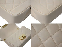 画像をギャラリービューアに読み込む, CHANEL シャネル マトラッセ ミニチェーンショルダーバッグ ココマーク 18番台 ラムスキン ピンク ゴールド金具 美品 中古 4c068480