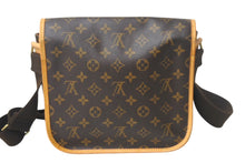 Load image into Gallery viewer, 極美品 LOUIS VUITTON ルイ ヴィトン メッセンジャー ボスフォールPM ショルダーバッグ M40106 モノグラム ブラウン 中古 4c068504