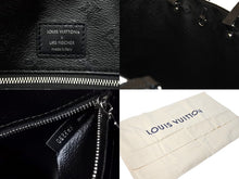 Load image into Gallery viewer, LOUIS VUITTON ルイヴィトン LVXUF カバ タフテッドモノグラム トートバッグ M45567 ブラック ホワイト 美品 中古 4c068611