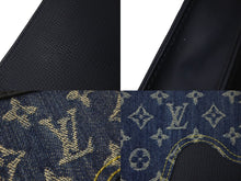 Load image into Gallery viewer, LOUIS VUITTON ルイヴィトン ポシェットヴォワヤージュ MM クラッチバッグ M45961 NIGO モノグラム ドリップデニム 美品 中古 4c068613