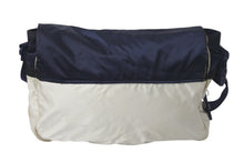 Load image into Gallery viewer, CHANEL シャネル ショルダーバッグ スポーツライン 11番台 ココマーク スターモチーフ ネイビー アイボリー ナイロン シルバー金具 良品 中古 4c068744