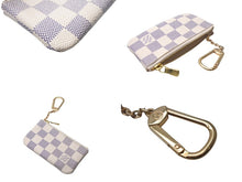 Load image into Gallery viewer, 新品同様 LOUIS VUITTON ルイヴィトン ポシェット クレ コインケース N62659 ダミエアズールキャンバス ホワイト グレー ゴールド金具 中古 4c068925