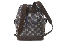 Load image into Gallery viewer, 新品未使用 LOUIS VUITTON ルイヴィトン クリストファー MM リュック バックパック M20865 モノグラムチェス 22AW ブラウン クリア 中古 4c068950