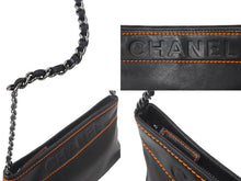 画像をギャラリービューアに読み込む, 極美品 CHANEL シャネル ワイルドステッチ アクセサリーポーチ ミニチェーンショルダーバッグ 9番台 ブラック オレンジ 中古 4c069029