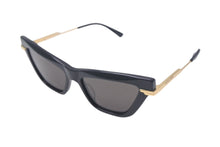 画像をギャラリービューアに読み込む, BOTTEGA VENETA ボッテガヴェネタ クラシック アセテート キャットアイ サングラス ブラック ゴールド 54□16 美品 中古 4c069058