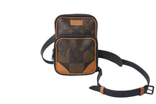 画像をギャラリービューアに読み込む, LOUIS VUITTON ルイヴィトン NIGO アマゾンスリングバッグ ショルダーバッグ N40379 ブラウン ブラック 美品 中古 4c069165