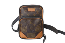 Load image into Gallery viewer, LOUIS VUITTON ルイヴィトン NIGO アマゾンスリングバッグ ショルダーバッグ N40379 ブラウン ブラック 美品 中古 4c069165