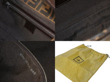 画像をギャラリービューアに読み込む, 極美品 FENDI フェンディ マンマバケット ショルダーバッグ ワンショルダーバッグ ズッカ柄 コットンキャンバス レザー ブラウン 中古 4c069217