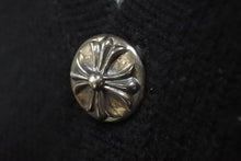 画像をギャラリービューアに読み込む, CHROME HEARTS クロムハーツ クロスパッチ カーディガン ブラック CHクロス カシミヤ カーフスキン サイズM 美品 中古 4c069238