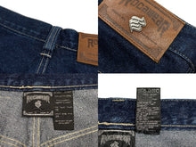Load image into Gallery viewer, Rocawear ロカウェア デニム ブルー コットン 100% 刺繍 サイズ32 w34 美品 中古 4c069240