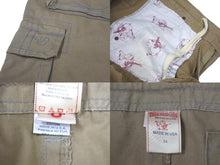 Load image into Gallery viewer, TRUE RELIGION トゥルーレリジョン カーゴパンツ サイズ34 ベージュ コットン 刺繍 ヴィンテージ 美品 中古 4c069250