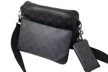 Load image into Gallery viewer, 極美品 LOUIS VUITTON ルイヴィトン トリオメッセンジャー ショルダーバッグ モノグラムエクリプス M69443 中古 4c069278