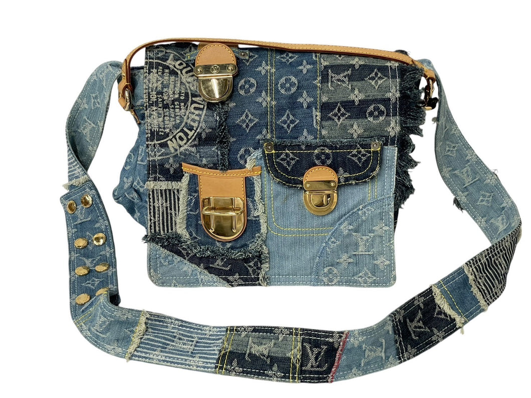 極美品 LOUIS VUITTON ルイヴィトン パッチワーク ポスティ メッセンジャーバッグ M95374 モノグラムデニム ブルー 中古 4c069283