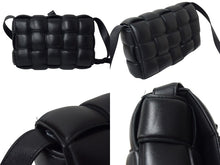 画像をギャラリービューアに読み込む, BOTTEGA VENETA ボッテガヴェネタ ショルダーバッグ パデッド カセット イントレチャート シルバー金具 ブラック 美品 中古 4c069298