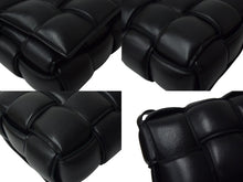 画像をギャラリービューアに読み込む, BOTTEGA VENETA ボッテガヴェネタ ショルダーバッグ パデッド カセット イントレチャート シルバー金具 ブラック 美品 中古 4c069298