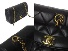 画像をギャラリービューアに読み込む, CHANEL シャネル ダイアナ22 マトラッセ チェーンショルダーバッグ ココマーク 2番台 ラムスキン ブラック ゴールド 美品 中古 4c069362