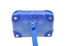 画像をギャラリービューアに読み込む, 極美品 LOUIS VUITTON ルイヴィトン ソフトトランクネックレスウォレット ショルダーバッグ モノグラムクラウズ PVC ブルー ホワイト 中古 4c069402