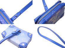 画像をギャラリービューアに読み込む, 極美品 LOUIS VUITTON ルイヴィトン ソフトトランクネックレスウォレット ショルダーバッグ モノグラムクラウズ PVC ブルー ホワイト 中古 4c069402