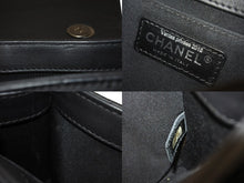 画像をギャラリービューアに読み込む, 極美品 CHANEL シャネル チェーンアラウンドショルダーバッグ ボーイシャネル 21番台 カーフスキン ブラック シルバー金具 中古 4c069437