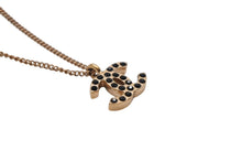 画像をギャラリービューアに読み込む, 極美品 CHANEL シャネル ココマーク ブラック ラインストーン ネックレス 7g 01A メタル ゴールド ロゴ アクセサリー 中古 4c069442