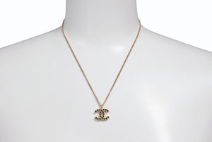 極美品 CHANEL シャネル ココマーク ブラック ラインストーン ネックレス 7g 01A メタル ゴールド ロゴ アクセサリー 中古 4c069442