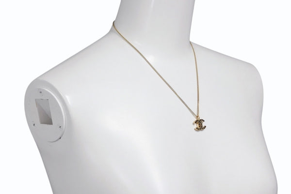 極美品 CHANEL シャネル ココマーク ブラック ラインストーン ネックレス 7g 01A メタル ゴールド ロゴ アクセサリー 中古 4c069442