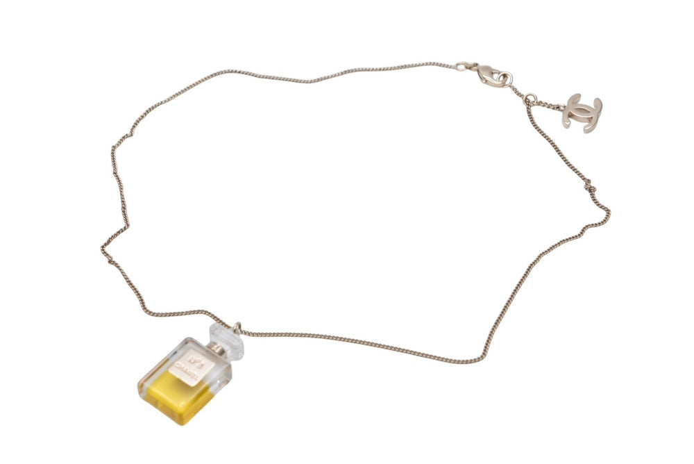 CHANEL シャネル ココマーク No.5 ボトルモチーフ ネックレス GP ゴールド金具 香水 ロゴ アクセサリー ジュエリー 09A 6g 美品 中古 4c069463