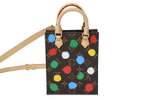 Load image into Gallery viewer, 極美品 LOUIS VUITTON ルイヴィトン プティット サックプラ ハンドバッグ M81867 草間彌生 23SS PVC 2WAY レザー ゴールド金具 中古 4c069543