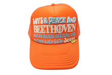 Load image into Gallery viewer, 極美品 KAPITAL キャピタル ラブ&amp;ピース ベートーヴェン トラッカー ハット メッシュキャップ K2009XH816 オレンジ ONESIZE 中古 4c069569