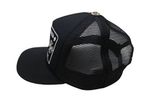 画像をギャラリービューアに読み込む, CHROME HEARTS クロムハーツトラッカーキャップ CHロゴ刺繍 クロスボール シルバー 925 ブラック 中古 美品 4c069632