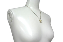 Load image into Gallery viewer, CHANEL シャネル ココマークネックレス 02A刻印 重量約6.1 メタル シルバー ベージュ シルバー金具 美品 中古 4c069711