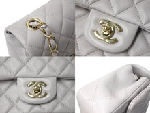 画像をギャラリービューアに読み込む, 極美品 CHANEL シャネル ミニマトラッセ 20 Sフラップ Sショルダーバッグ ランダム番台 ラムスキン グレー ゴールド金具 中古 4c069749