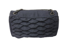 Load image into Gallery viewer, 極美品 CHANEL シャネル Wチェーンショルダーバッグ 22番台 デニムプリーツ ココマーク タートル インディゴ レザー 中古 4c069769