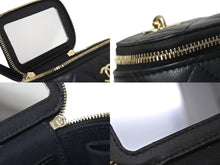 画像をギャラリービューアに読み込む, 極美品 CHANEL シャネル スモールバニティ パールショルダーバッグ 31番台 AP2581 ココマーク ラムスキン フェイクパール 中古 4c069772