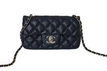 画像をギャラリービューアに読み込む, 極美品 CHANEL シャネル ショルダーバッグ 17cm ミニマトラッセショルダーチェーン ネイビー キャビアスキン 15番台 中古 4c069773