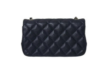 画像をギャラリービューアに読み込む, 極美品 CHANEL シャネル ショルダーバッグ 17cm ミニマトラッセショルダーチェーン ネイビー キャビアスキン 15番台 中古 4c069773